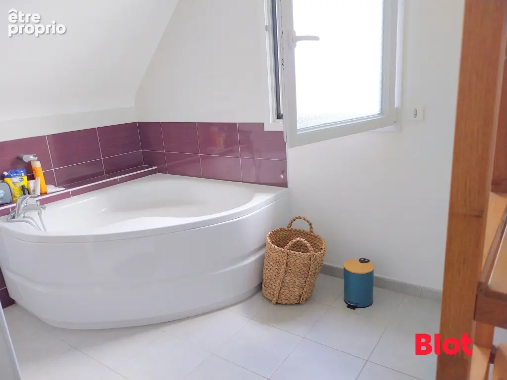 Maison 128 m² à Saint-Malo  - photo 8