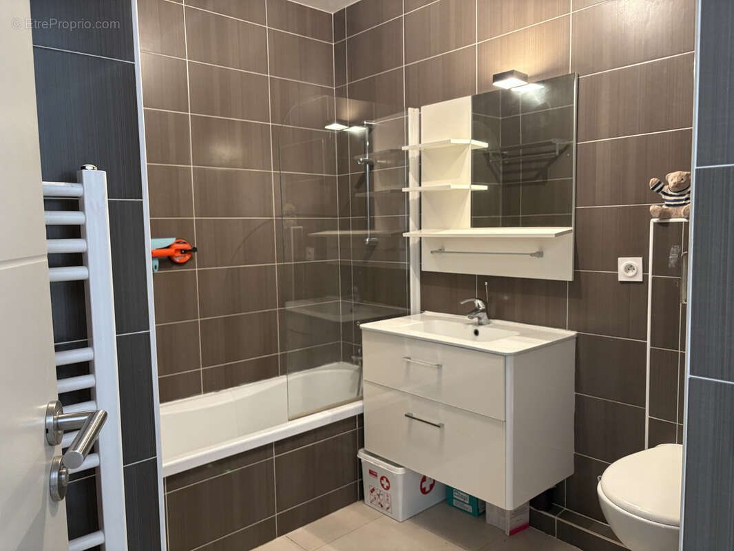 Appartement à SAINT-CYR-SUR-MER