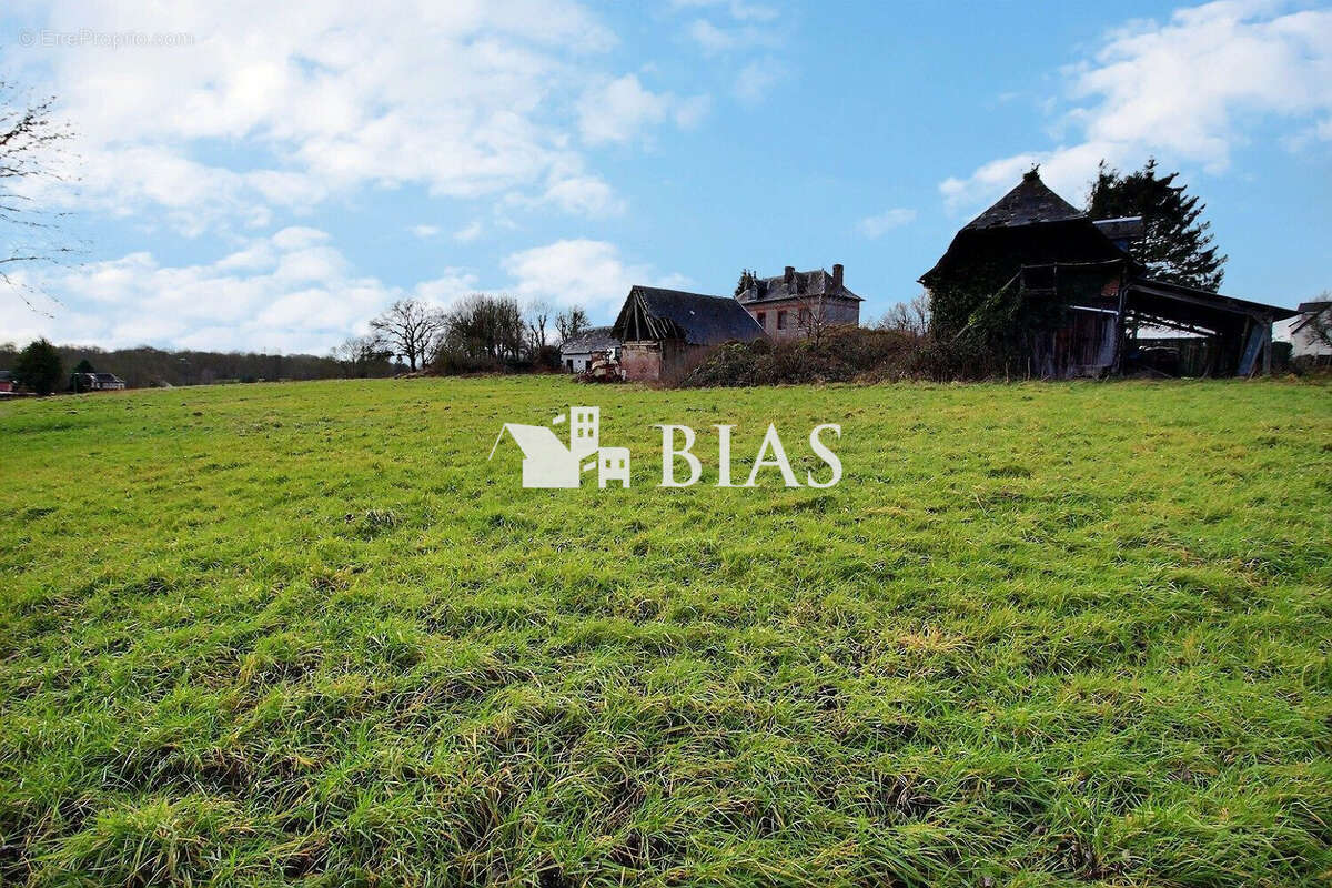 Maison à VIEUX-MANOIR