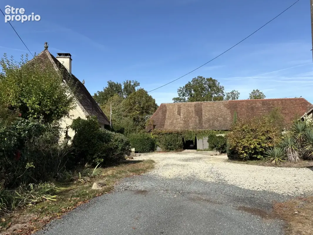 Fermette transformée en gite complexe avec piscine et 4 hectares de terrain avec bois - photo 36