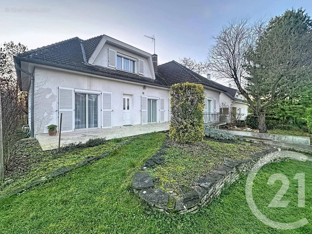 Maison à CRENEY-PRES-TROYES