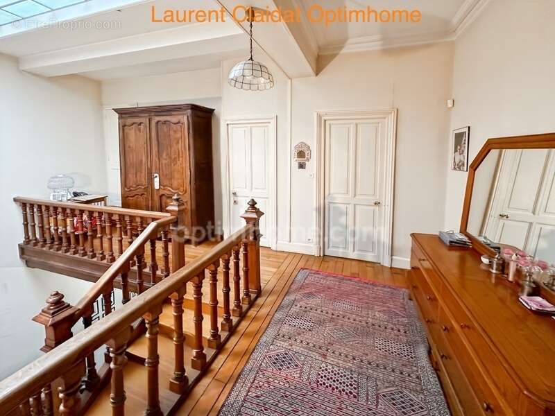 Maison à SAINT-QUENTIN