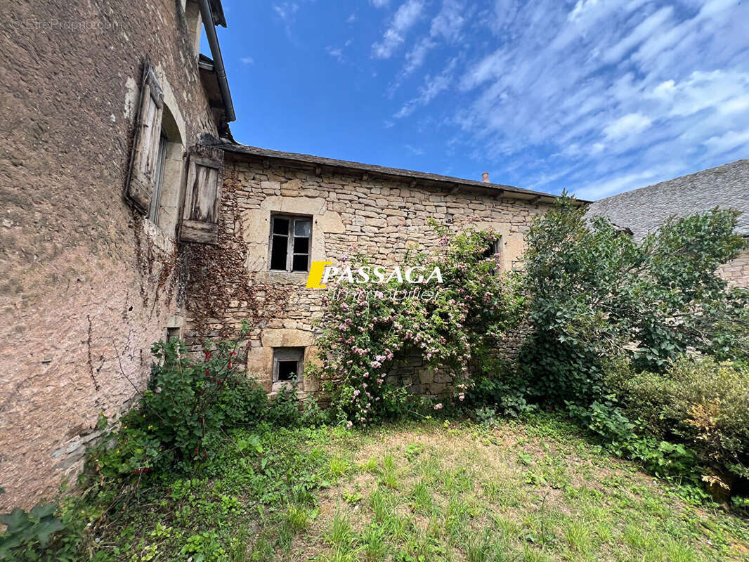A VENDRE - Maison d'habitation avec dépendances - PALMAS D'AVEYRON - photo 13