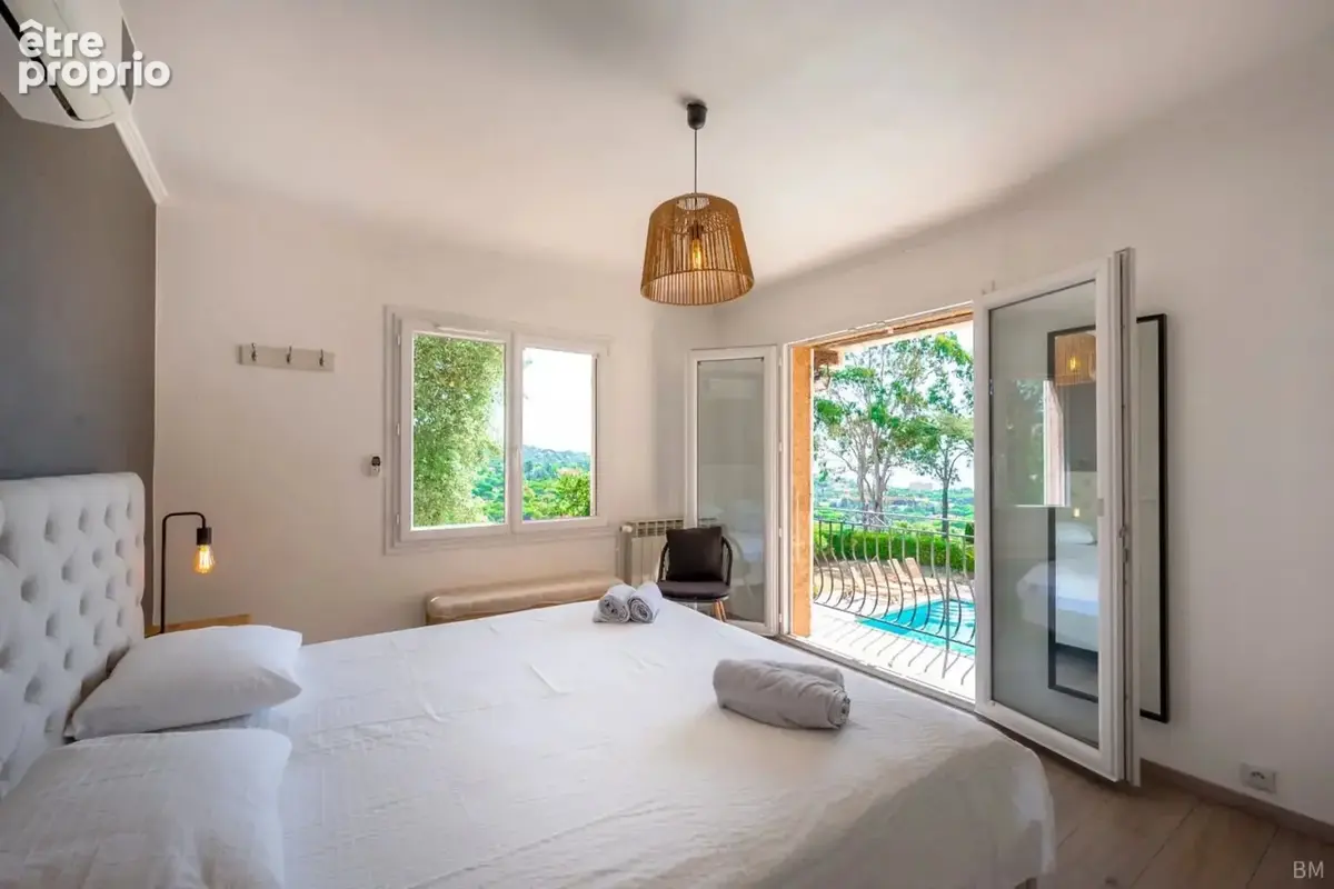 Villa spacieuse entièrement rénovée avec vue mer, piscine et intimité - photo 23