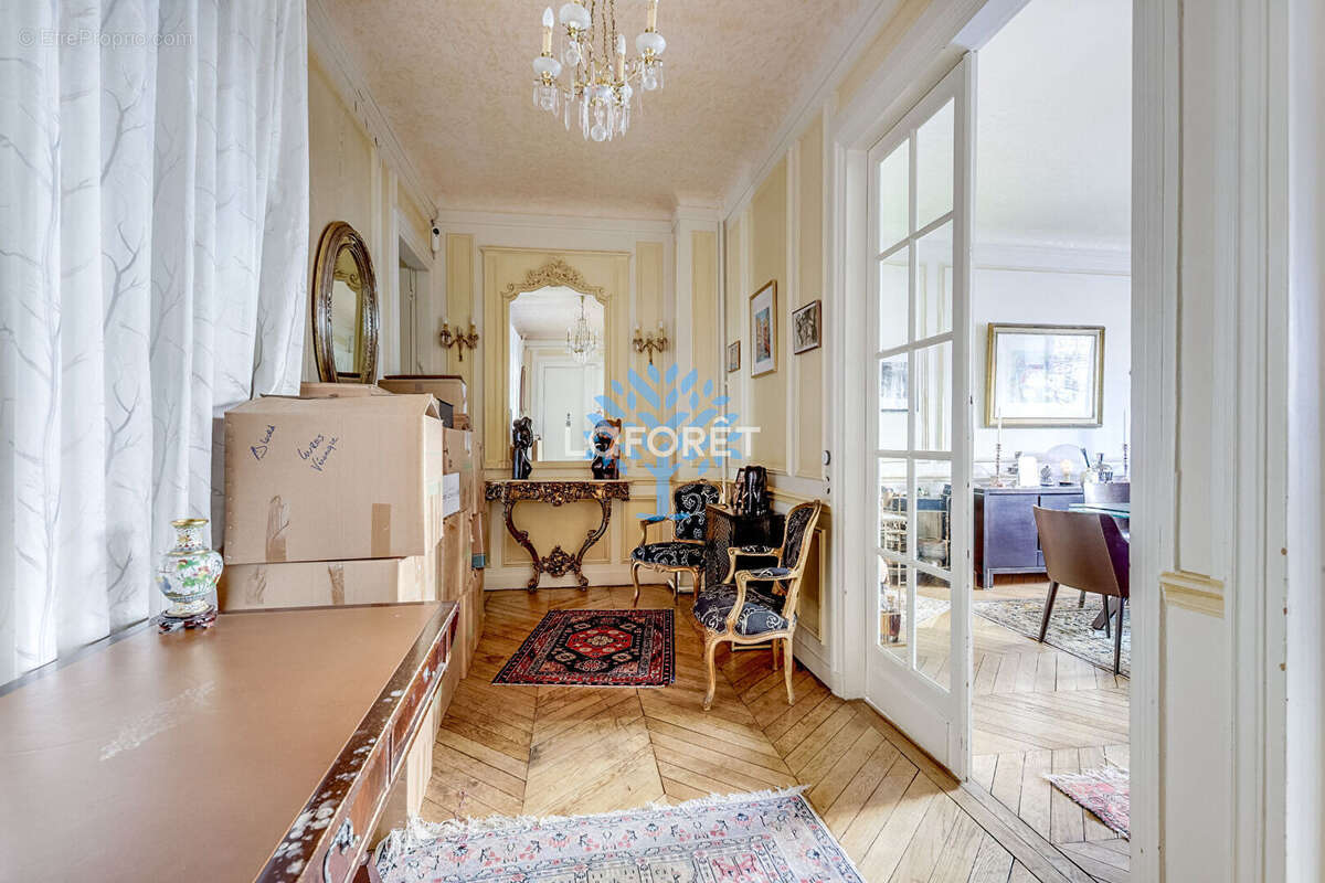 Appartement à PARIS-11E