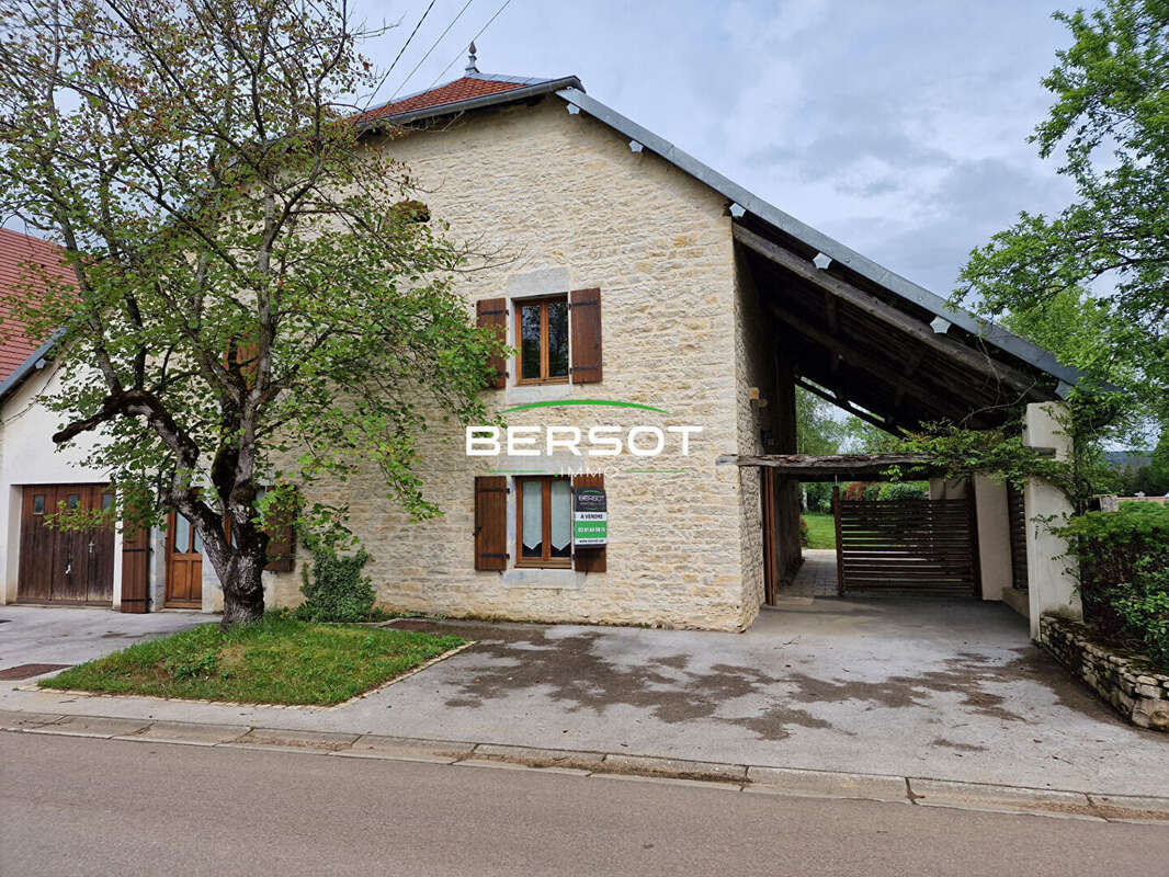 Maison familiale à Glamondans de 164 m² - photo 2