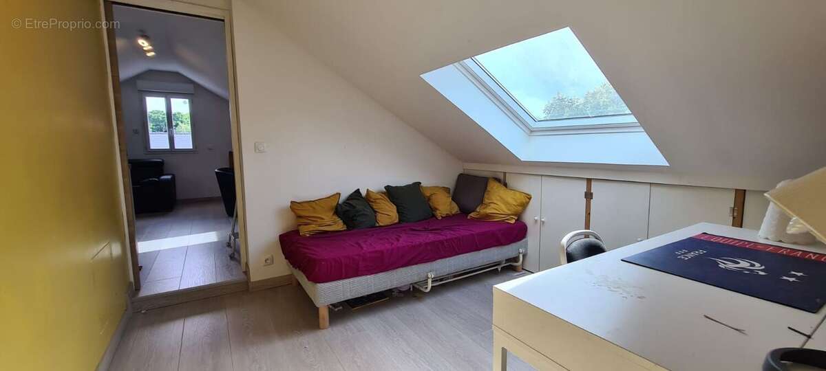 Maison à COURCOURONNES