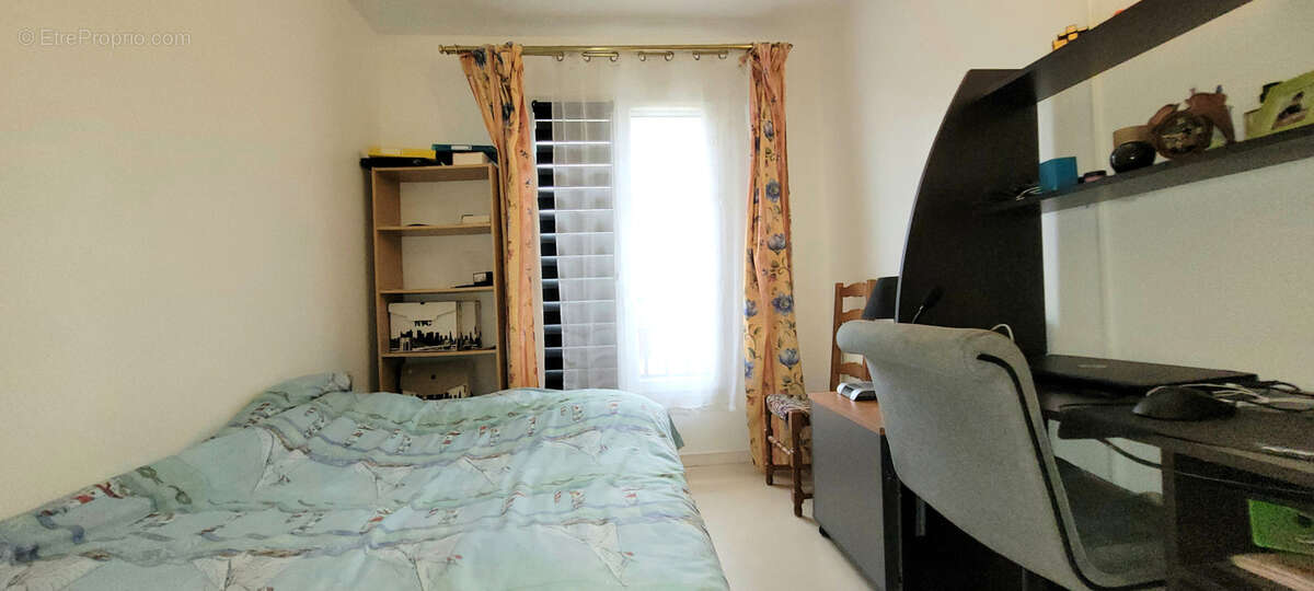 Maison à SERRIS