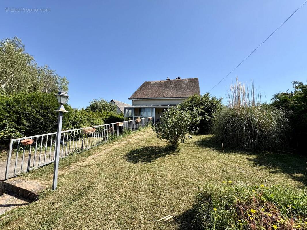 Maison à NEUVILLE-AUX-BOIS