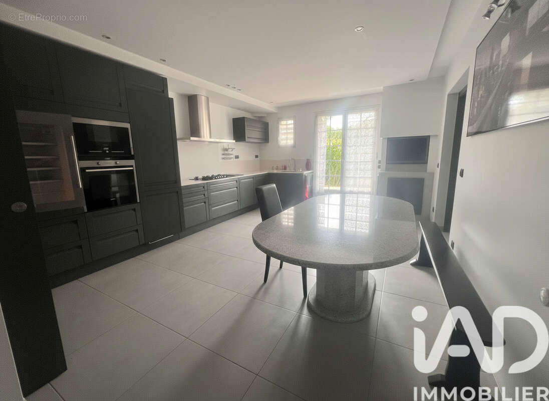 Photo 4 - Maison à NOISY-LE-GRAND