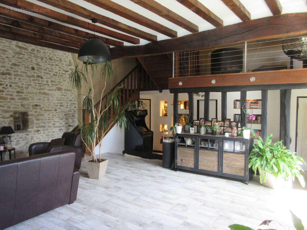 Maison à BADECON-LE-PIN