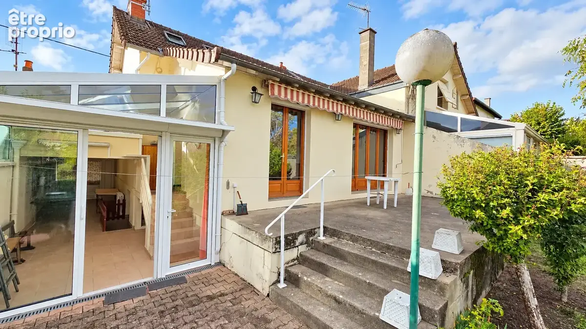 Yzeure   maison familiale de 150 m2 avec jardin et garage - photo 2