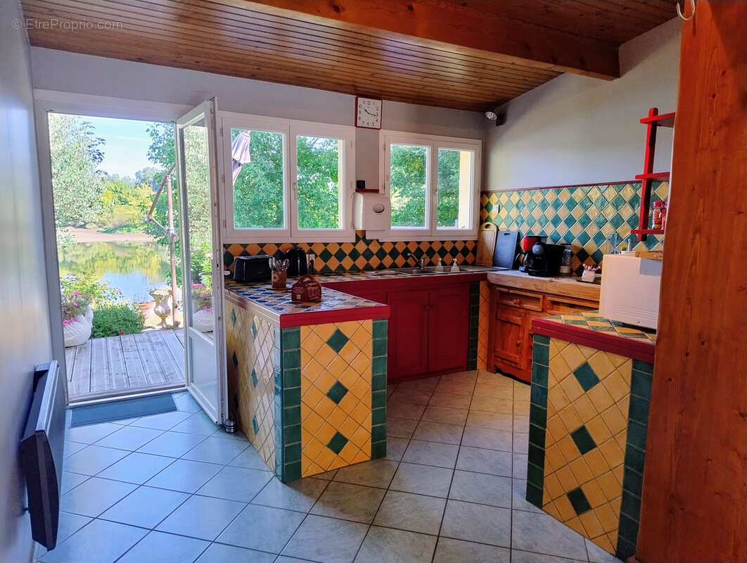 Maison à CIVRAC-SUR-DORDOGNE