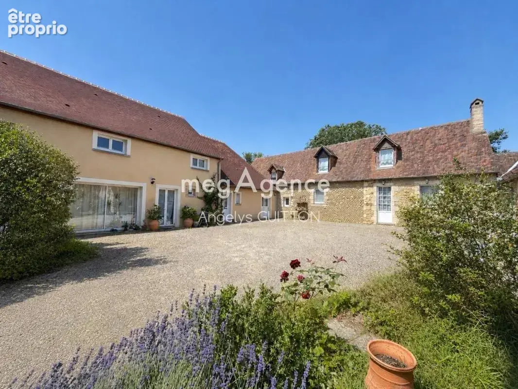 Maison à VIVOIN