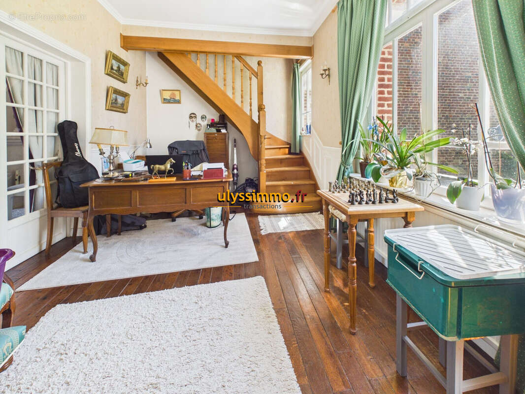 Maison 322 m² à Hattencourt  - photo 9