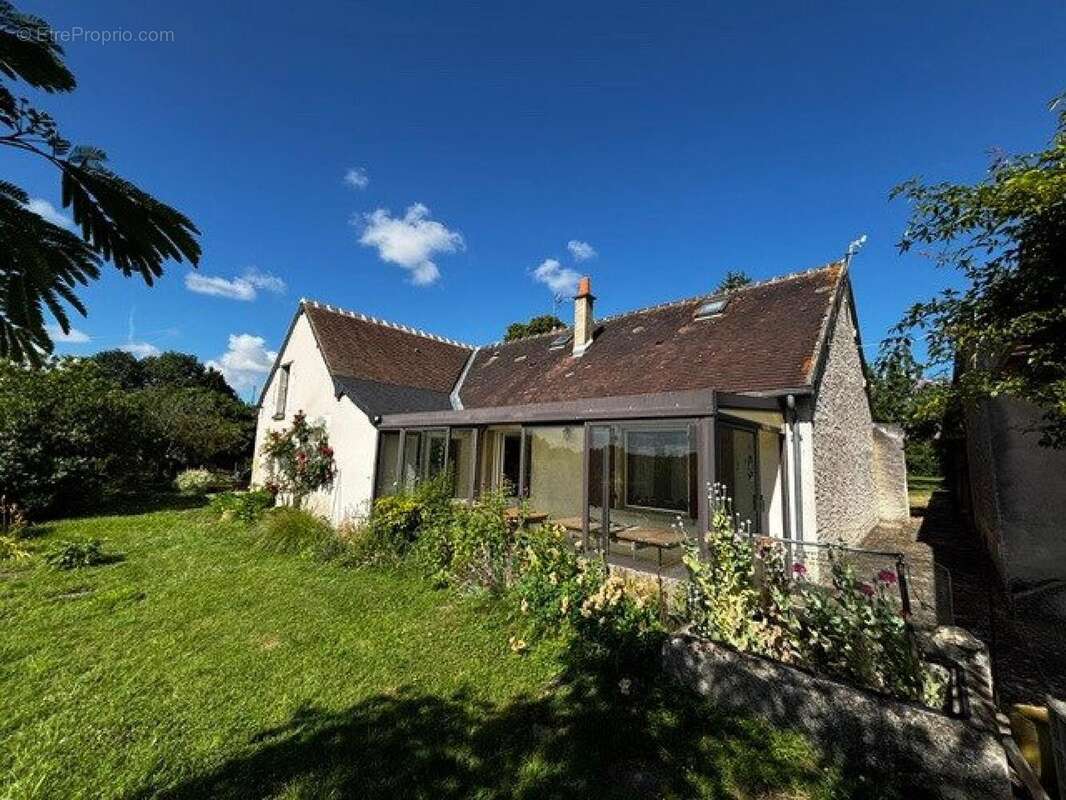 Maison 91 m² à Sennevieres  - photo 2