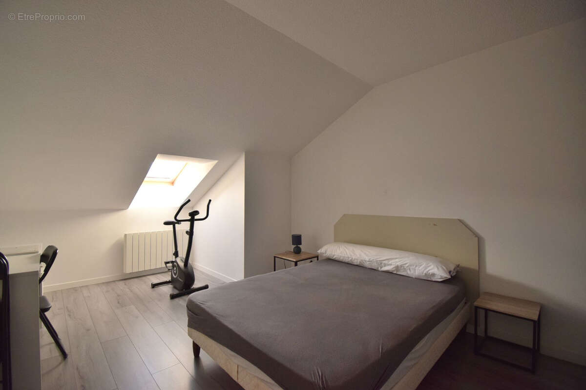 Appartement à GENESTON