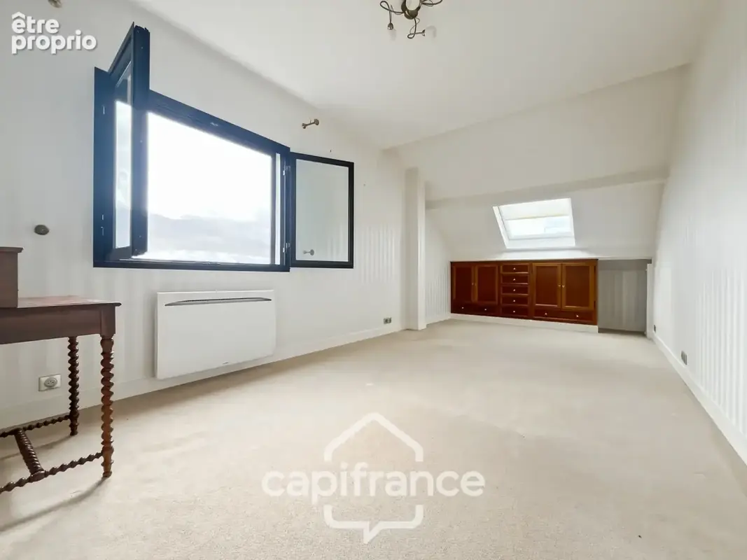 Maison familiale et polyvalente, à Ormesson-sur-Marne, au calme, 4 chambres, dépendance, 2 grands garages, terrain 496 m2 - photo 10