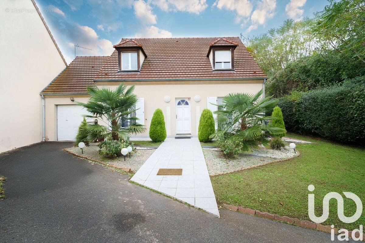 Photo 1 - Maison à CORBEIL-ESSONNES