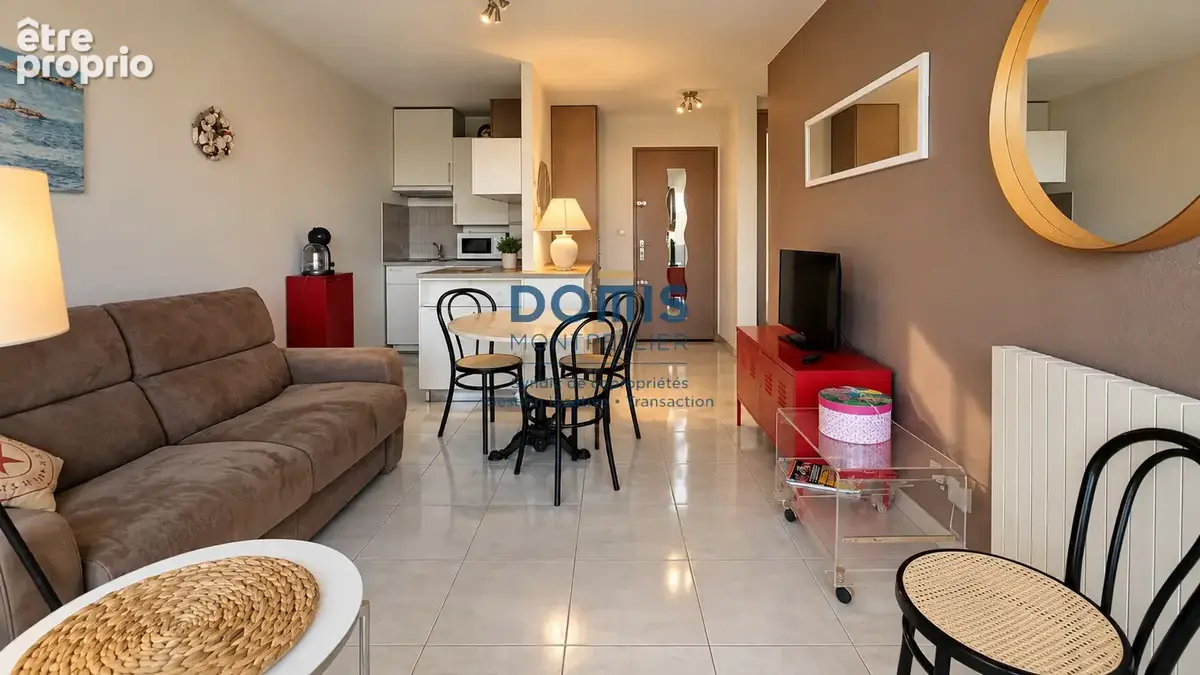 Appartement 2 pièces de 42 m2 en première ligne sur l’étang, avec piscine et accès direct à la plage - photo 4