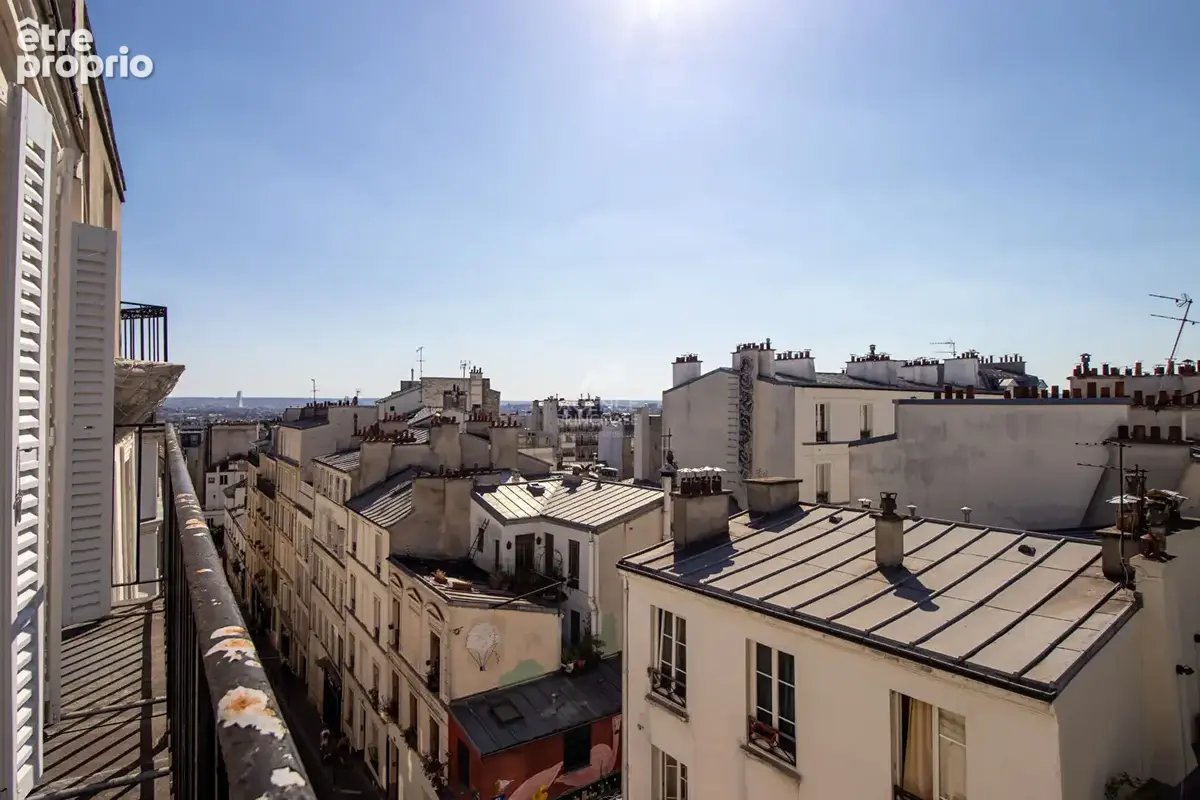 Paris 18eme - montmartre - rue tholoze - dernier etage ! balconnet a toutes les fenetres ! - photo 10