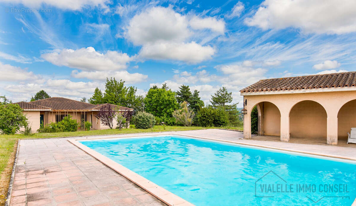 n°2 - Maison à CASTRES