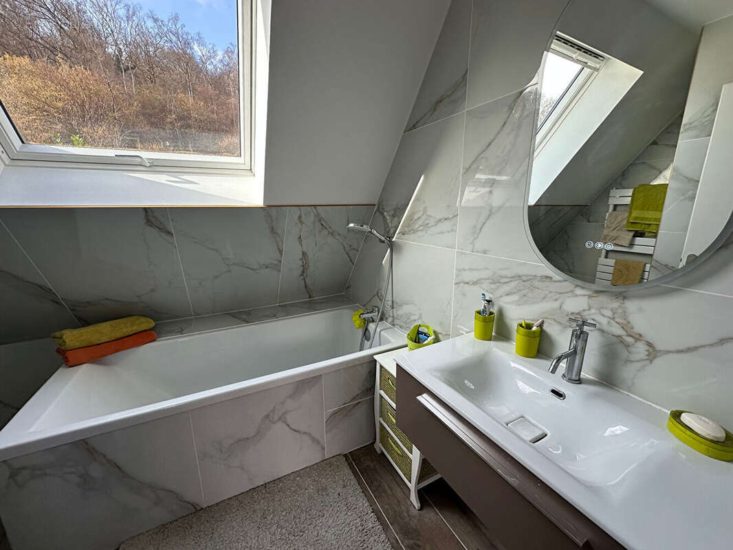 Maison à SAINT-MARTIN-DU-VIVIER