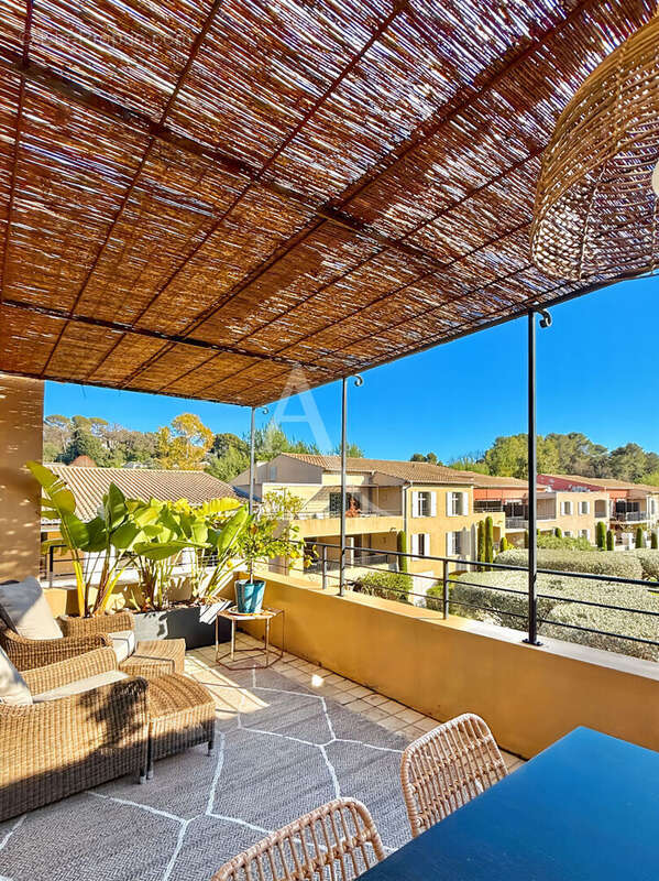 Appartement à MOUGINS