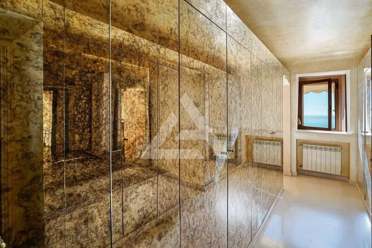 Maison à ROQUEBRUNE-CAP-MARTIN