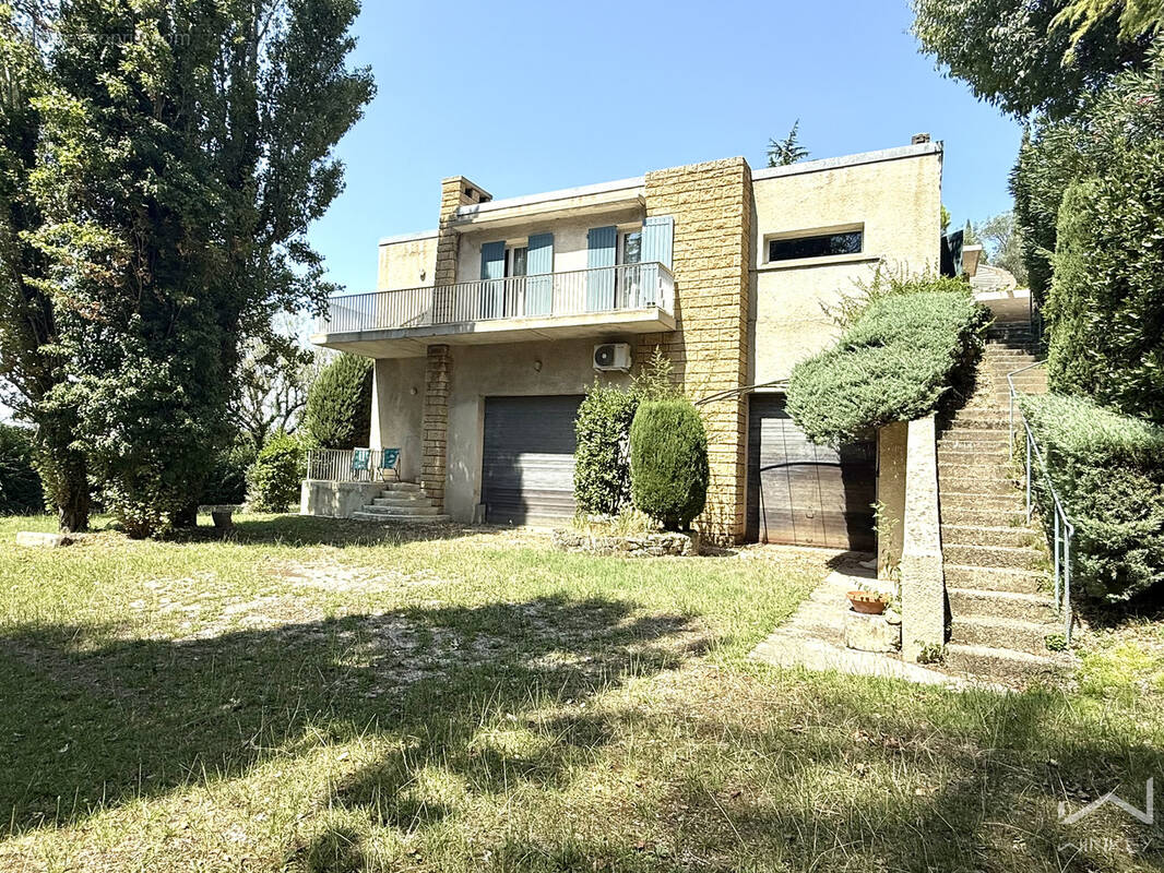 Maison à BOLLENE