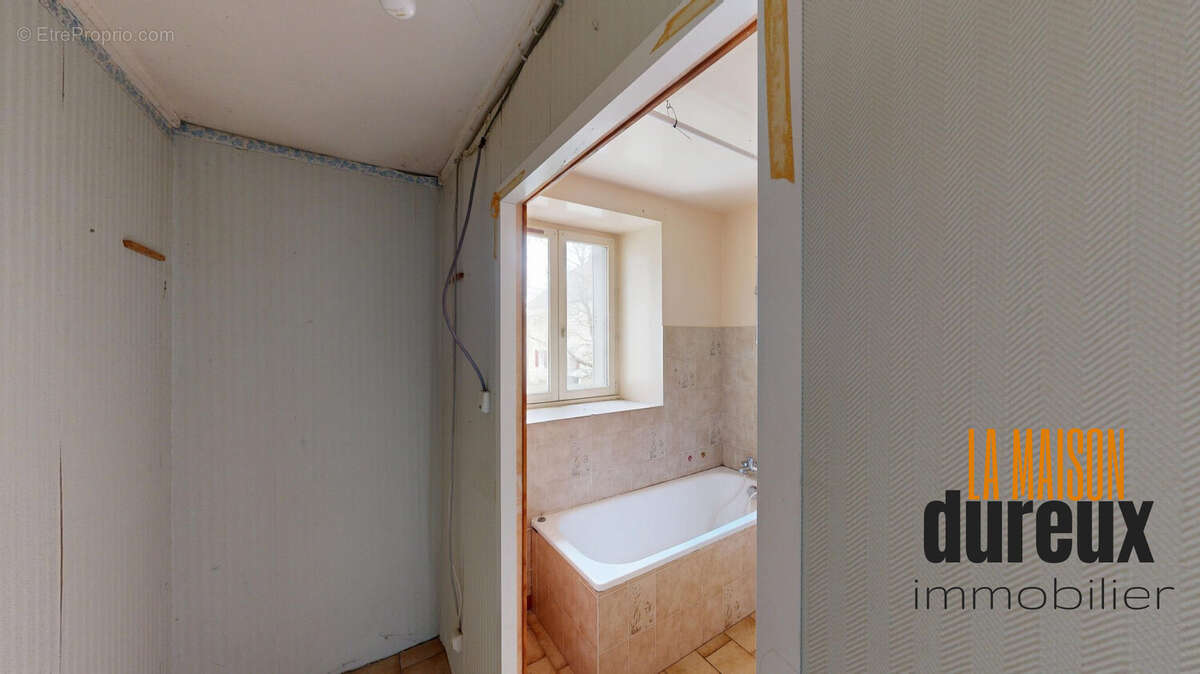 Appartement à VALAY