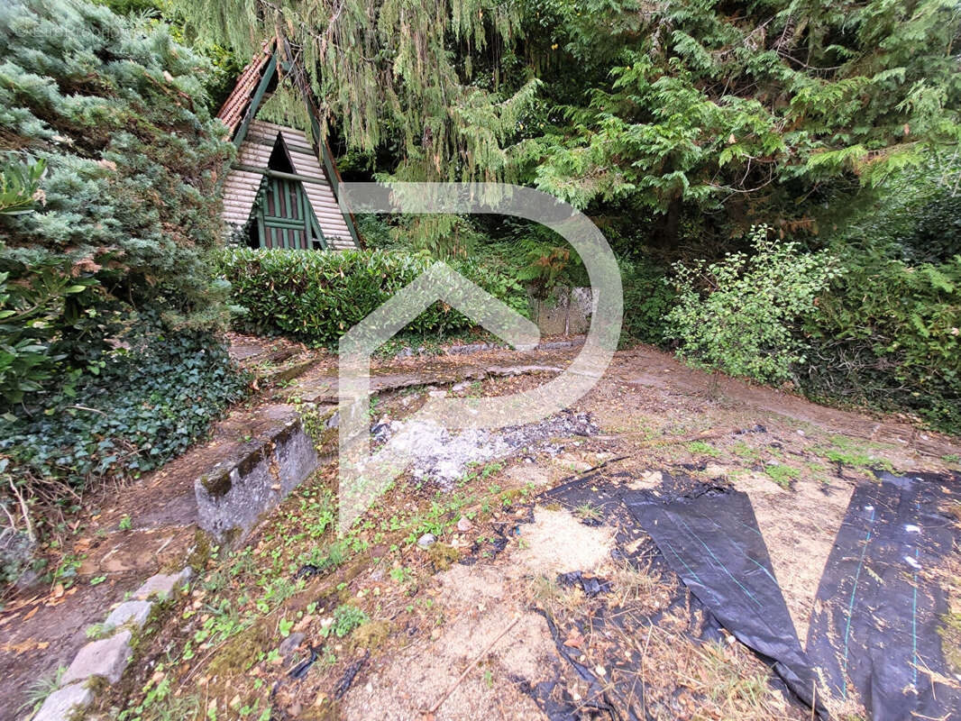 Maison à NEUILLY-SUR-SUIZE