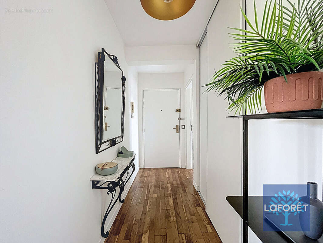 Appartement à CHILLY-MAZARIN