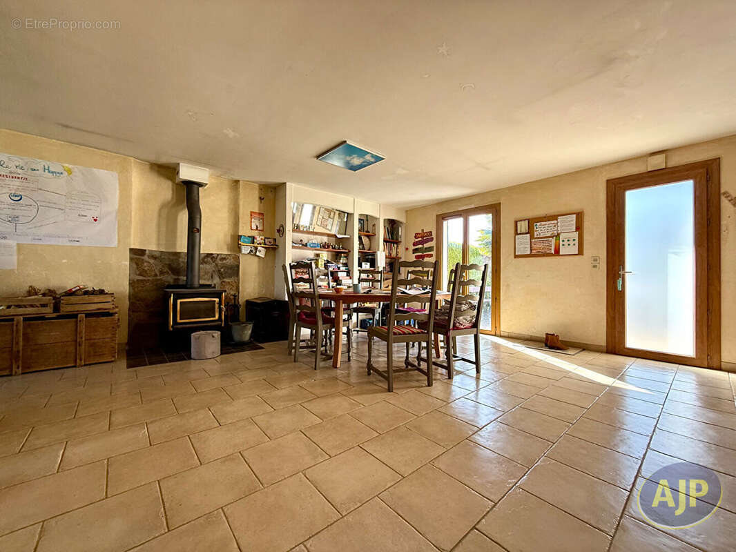 Maison à SAINTE-PAZANNE