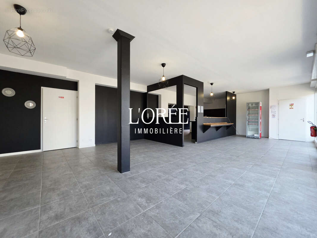 Immeuble individuel à usage mixte 215m2   local commercial + appartement - photo 5