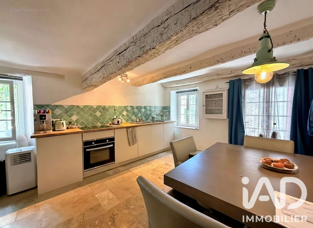 Appartement 55 m² à La Garde-Freinet  - photo 2