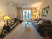 Appartement à LES CLAYES-SOUS-BOIS