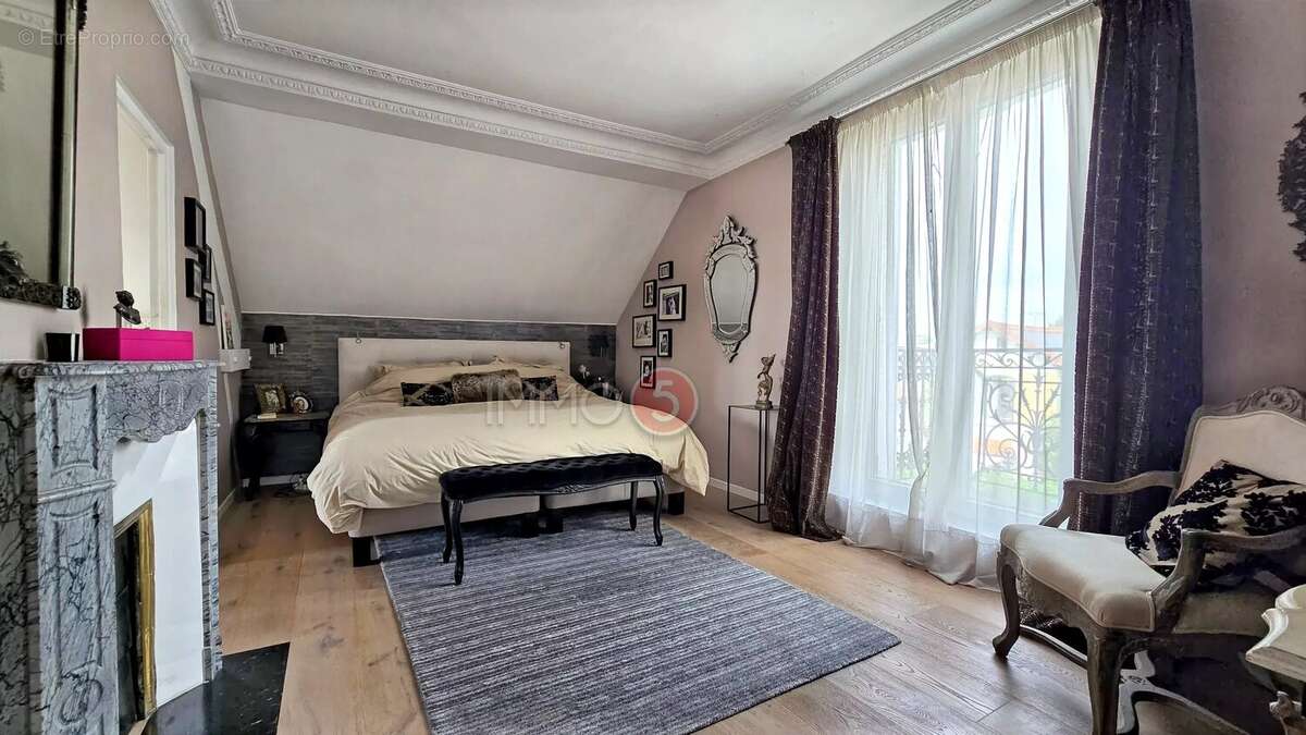 Maison à LIVRY-GARGAN