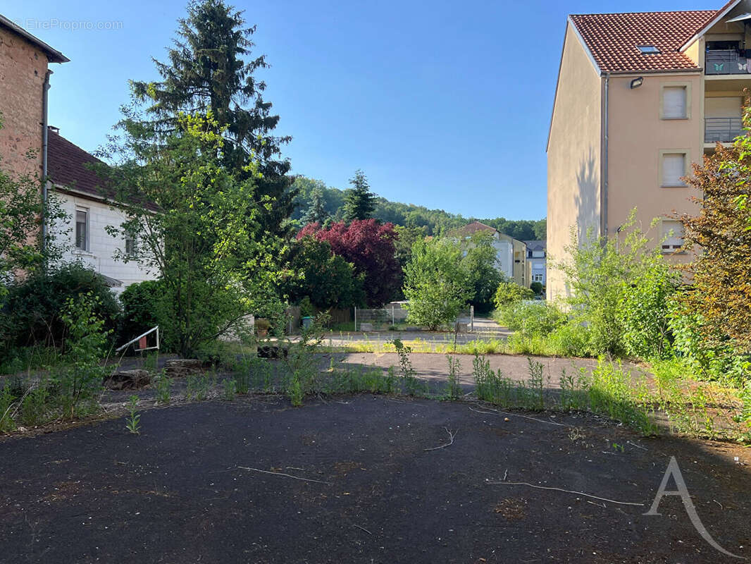 Terrain à SAINT-AVOLD