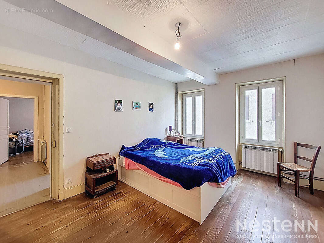 Maison à VALENCE-SUR-BAISE