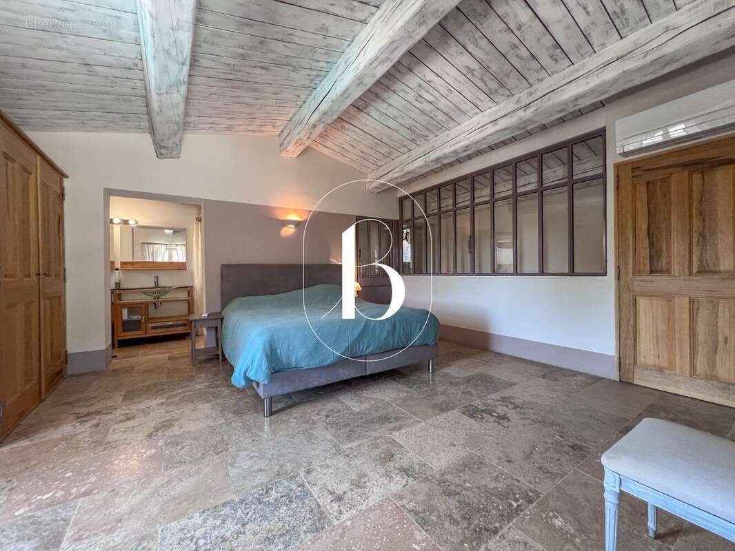 Maison 210 m² à Goudargues  - photo 30
