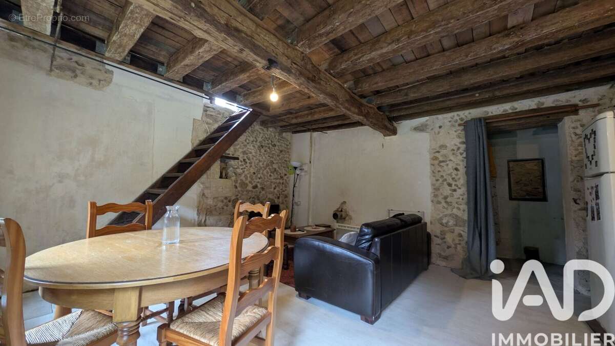 Maison 41 m² à Chemille-Sur-Deme  - photo 2