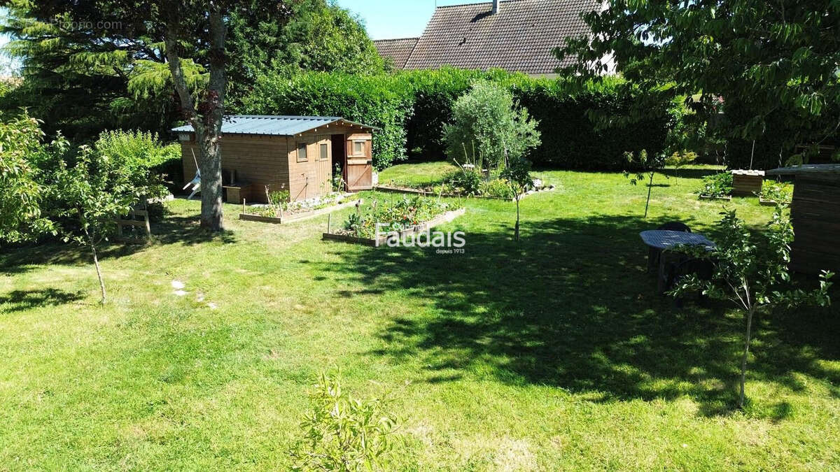 Maison 236 m² à Isigny-Sur-Mer  - photo 2