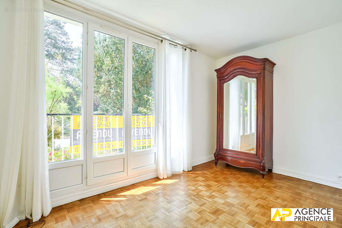 Appartement à MAISONS-LAFFITTE