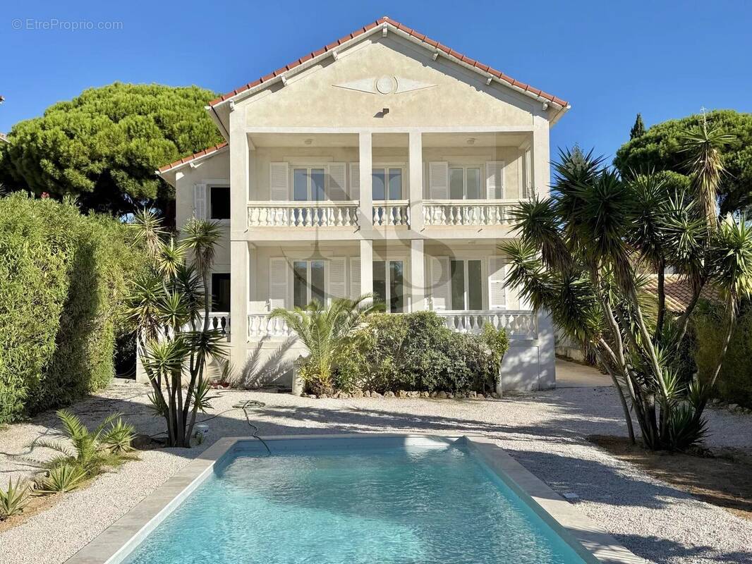 Maison à SANARY-SUR-MER