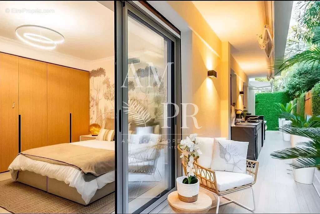 Appartement à LE CANNET