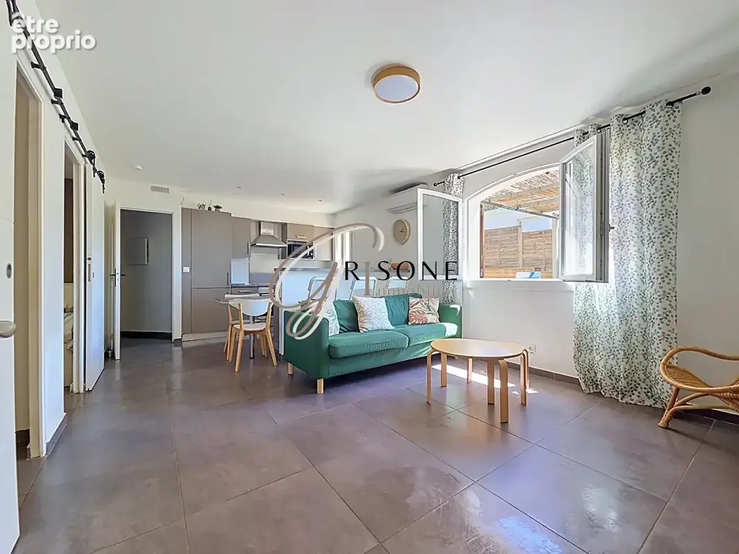 Villa de 260 m² accès direct plage du Cap Nègre à Six-Fours - photo 12