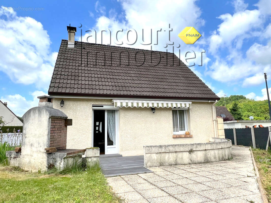 Maison à LIANCOURT