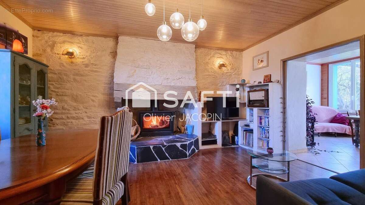 Photo 2 - Maison à LANNILIS