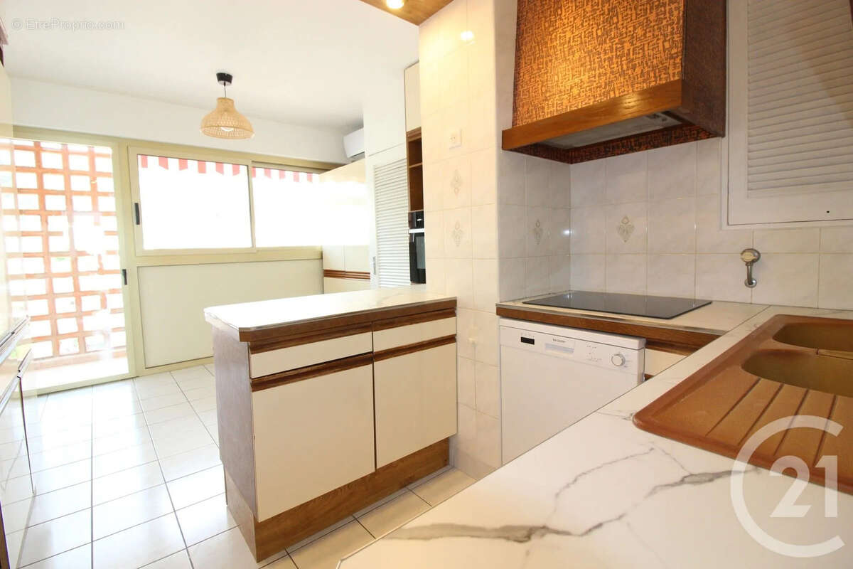 Appartement à ROQUEBRUNE-CAP-MARTIN